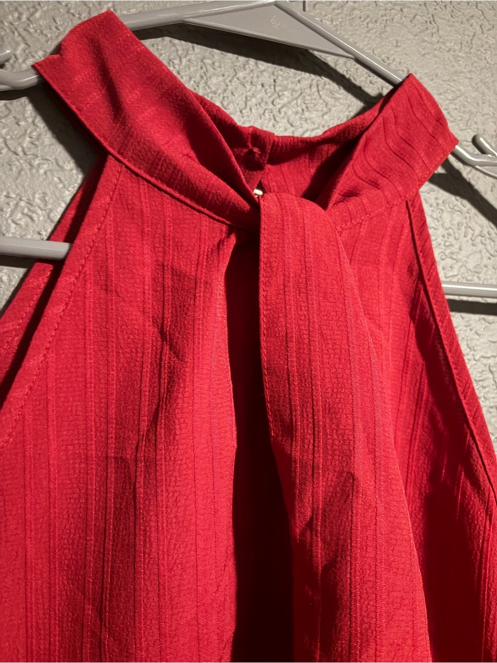 SHEIN Deep Red/Maroon Ribbed Halter Top - Picture 2 of 3